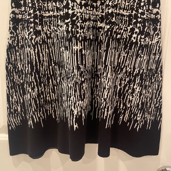 BCBGMAXAZRIA Melissa Printed Silk Blend Dress - Picture 9 of 14